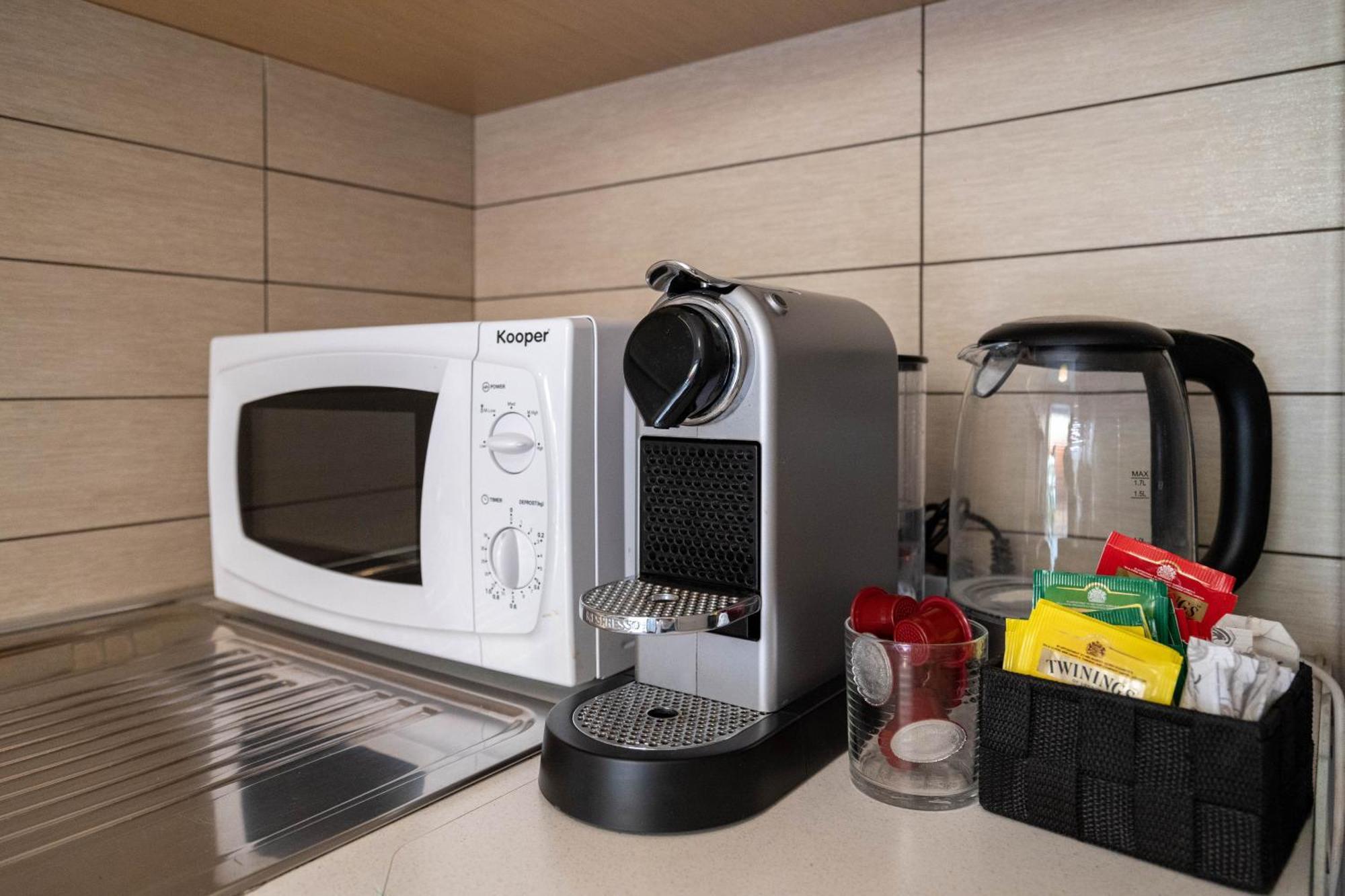 -15Min Dal Colosseo- Aria Condizionata & Netflix Gratis Apartment Rome Luaran gambar